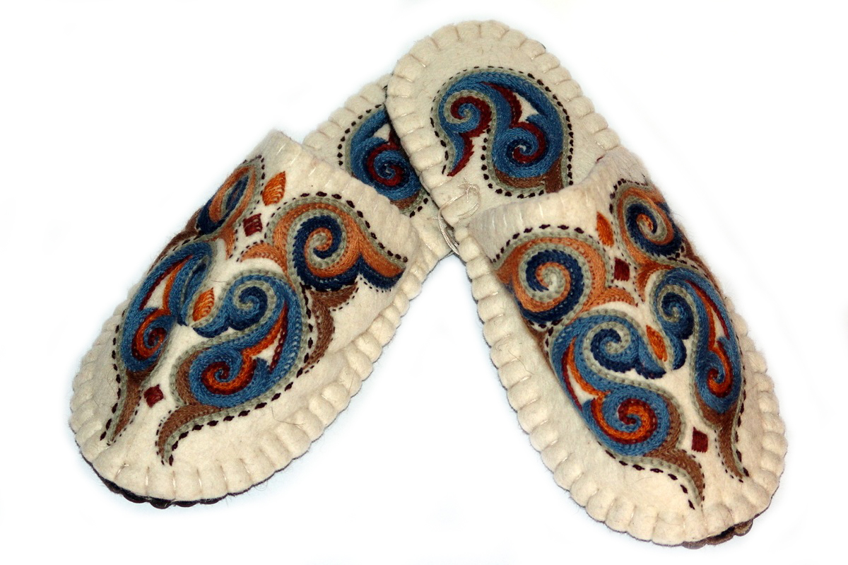 handmade slippers design